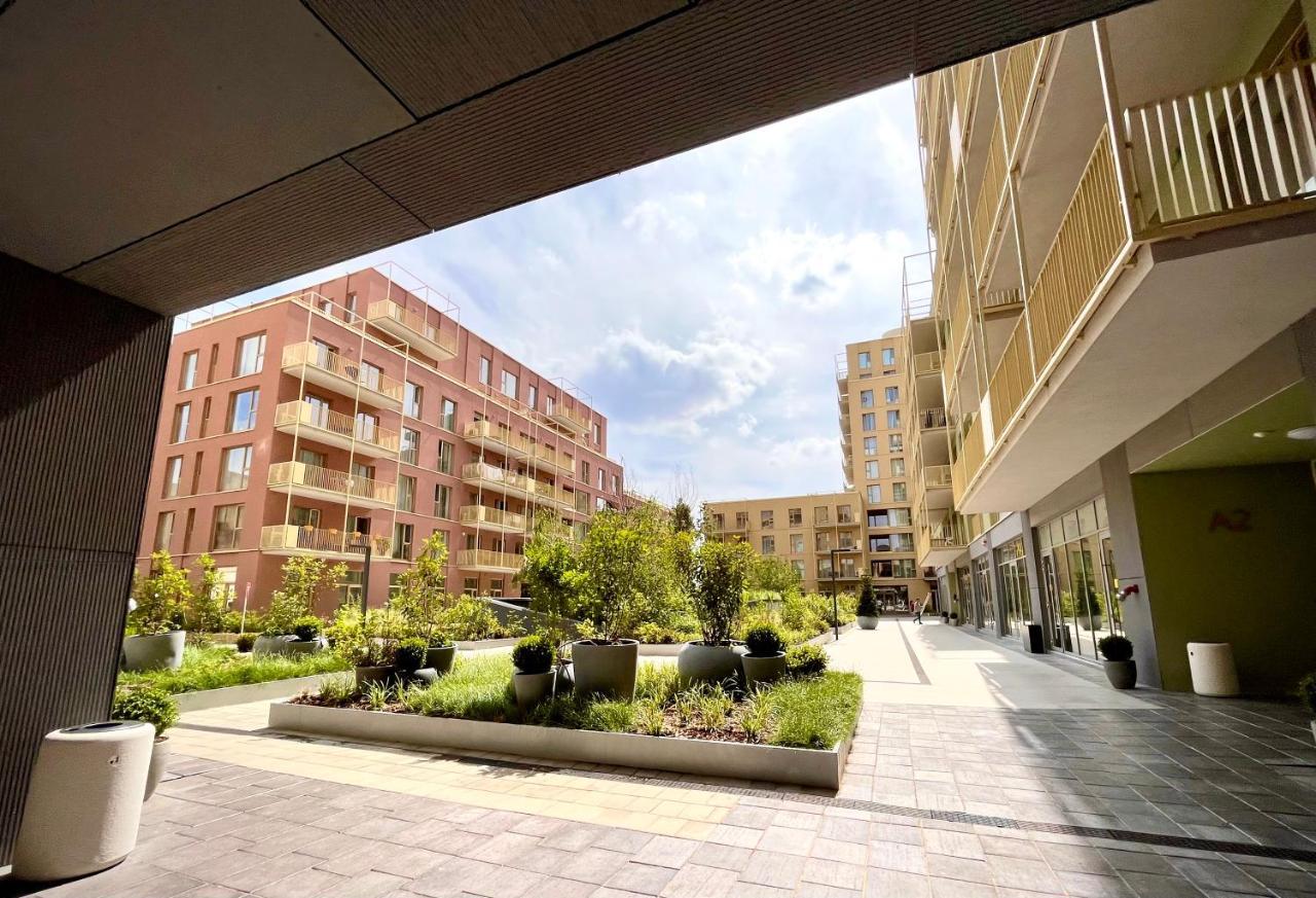 Exquisite - Two Bedroom Apartment Bukarest Eksteriør billede